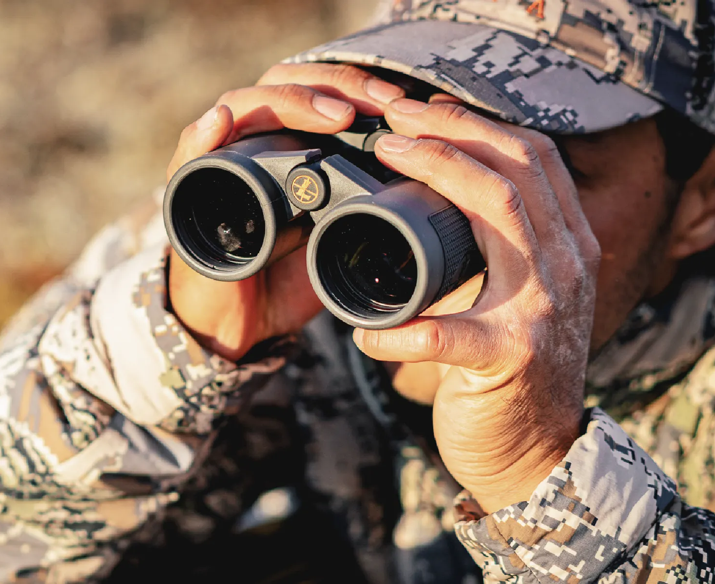 Leupold BX-4 Pro Guide HD Binocular with Harness - 8x32mm Roof Shadow Gray