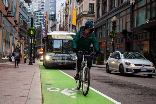 4 Reasons Why City Commuters Should Buy an Ebike