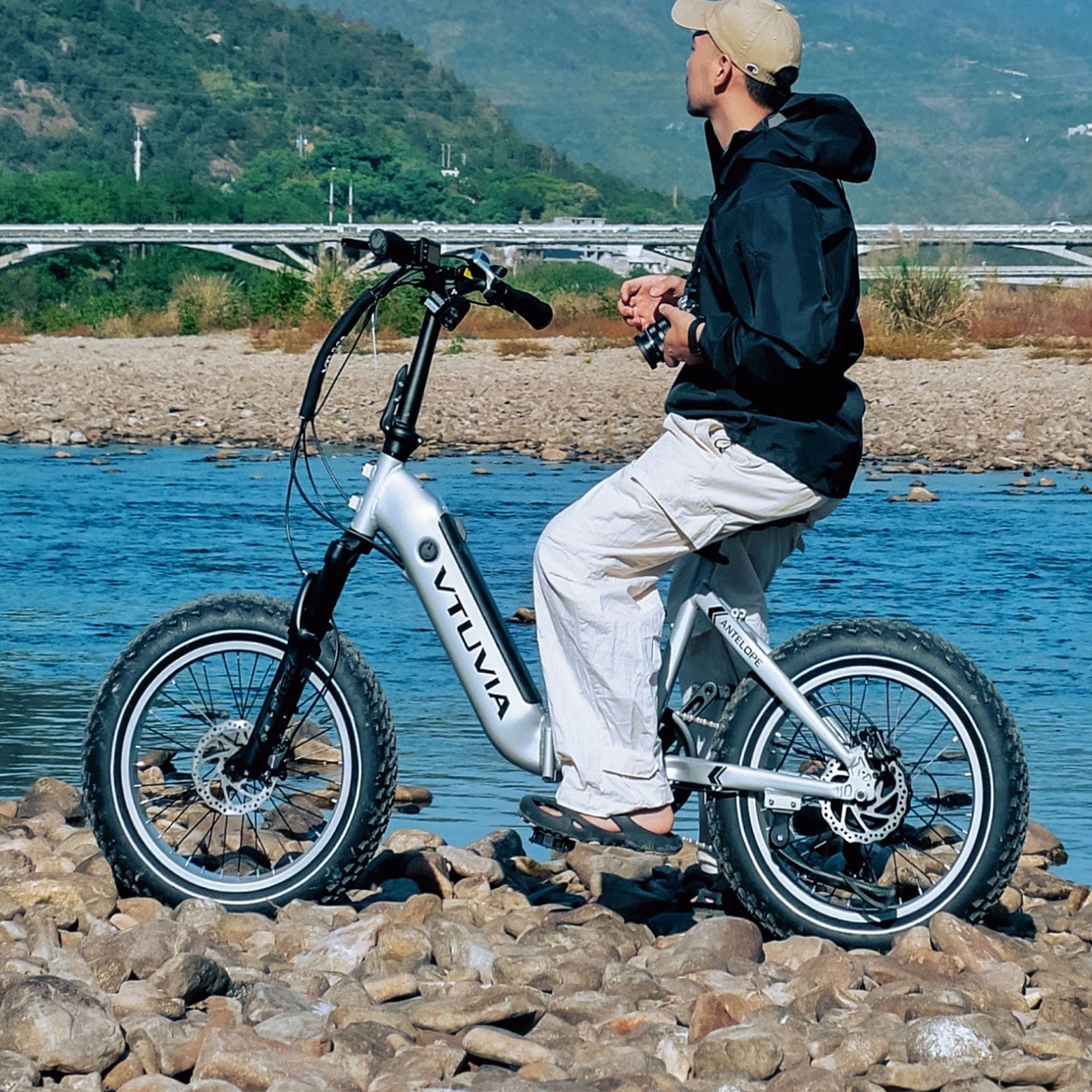 Vtuvia SX20 Antelope Step Thru Folding Electric Bike 750W Motor